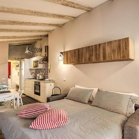 Attic With Terrace By Trevi Fountain Apartment Rome Exterior photo