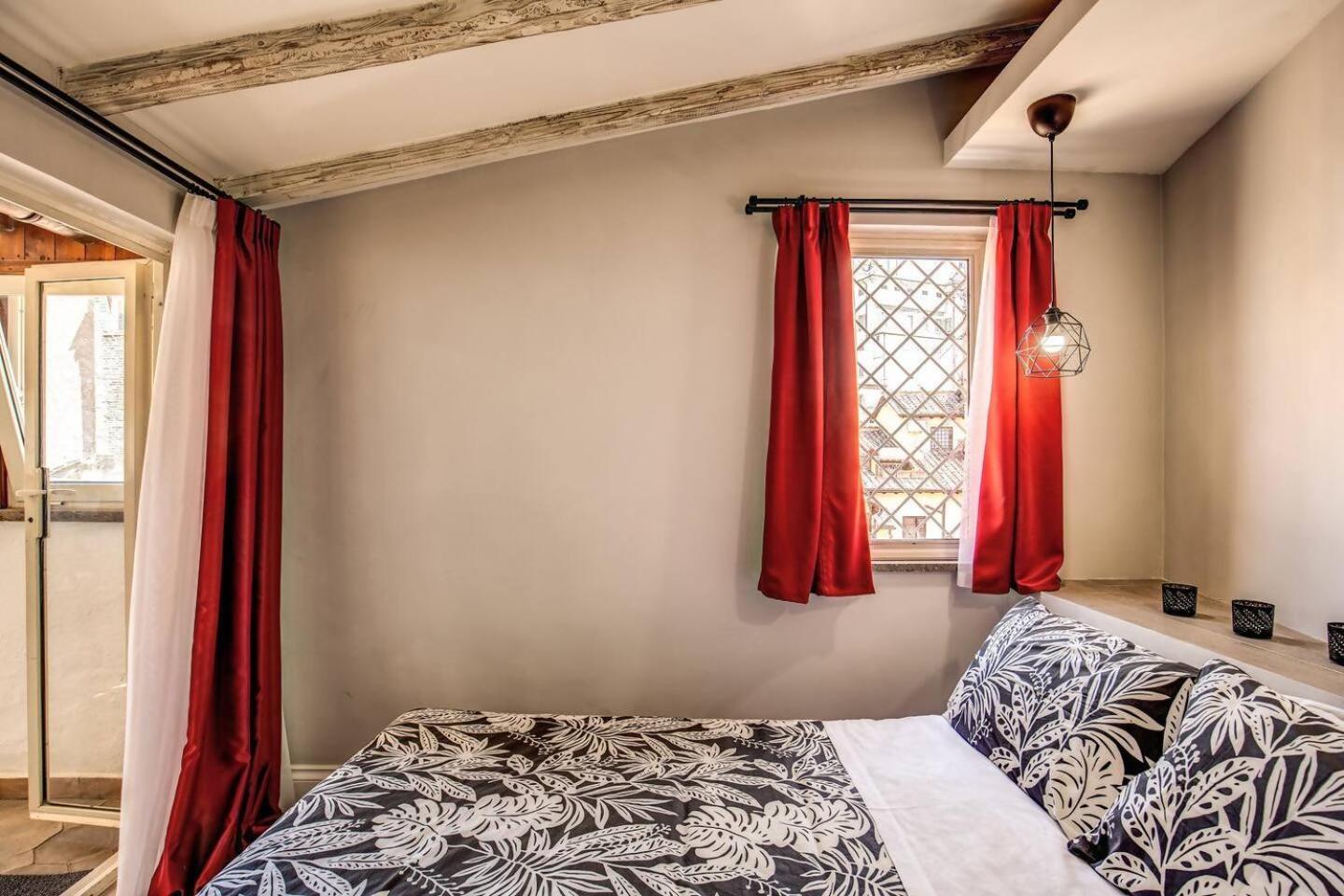 Attic With Terrace By Trevi Fountain Apartment Rome Exterior photo