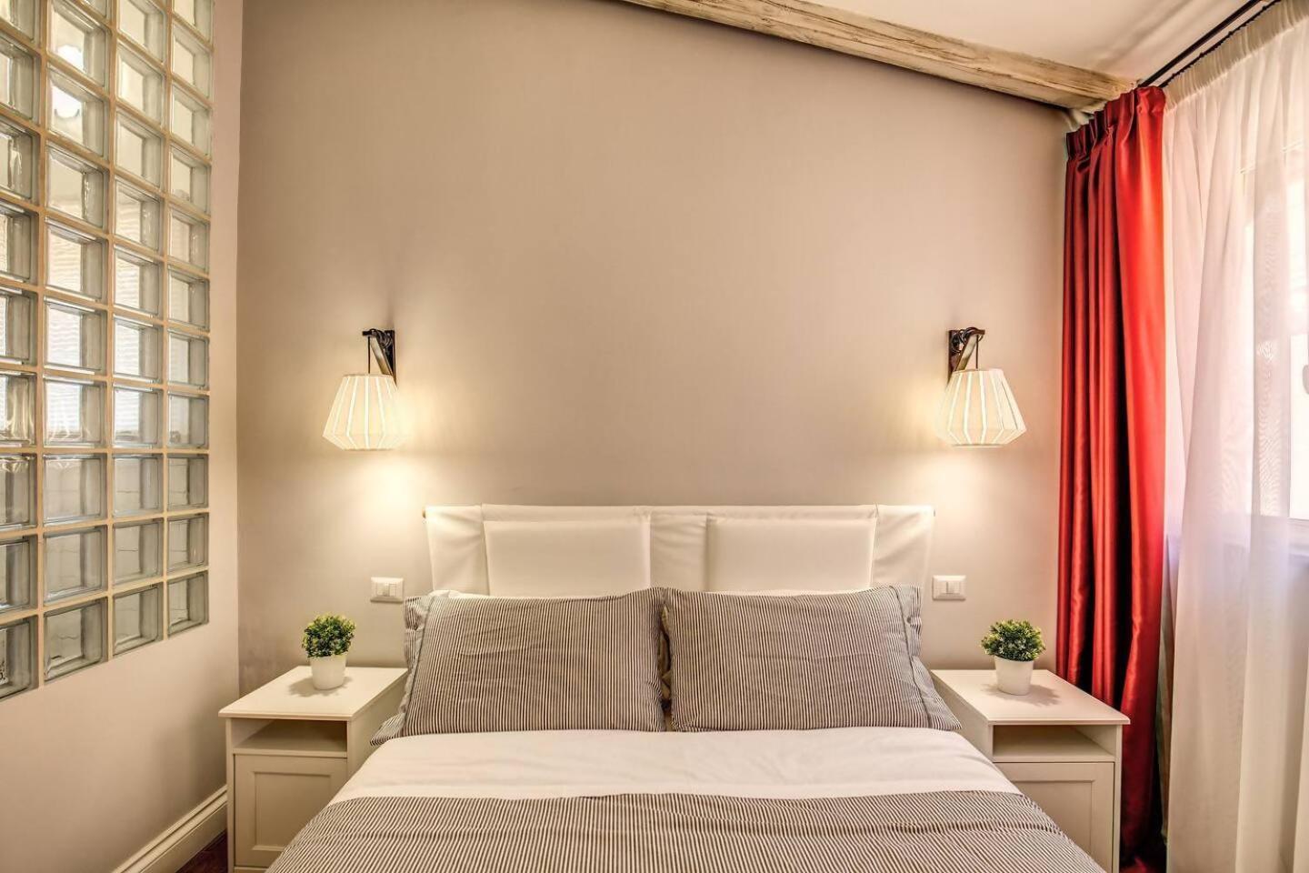 Attic With Terrace By Trevi Fountain Apartment Rome Exterior photo